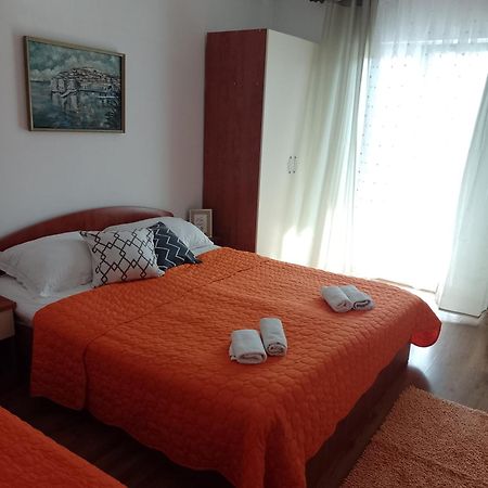Apartman Mare ดริเวนิก ภายนอก รูปภาพ