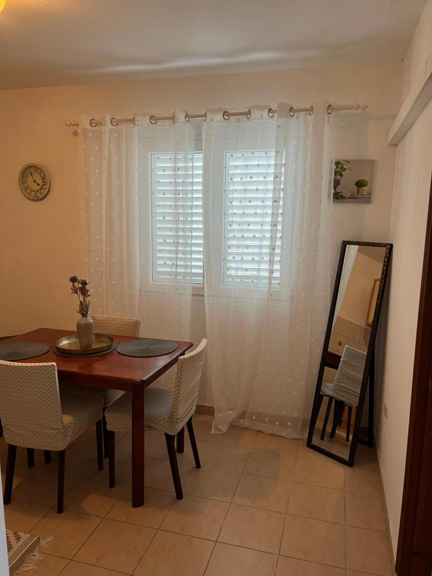Apartman Mare ดริเวนิก ภายนอก รูปภาพ