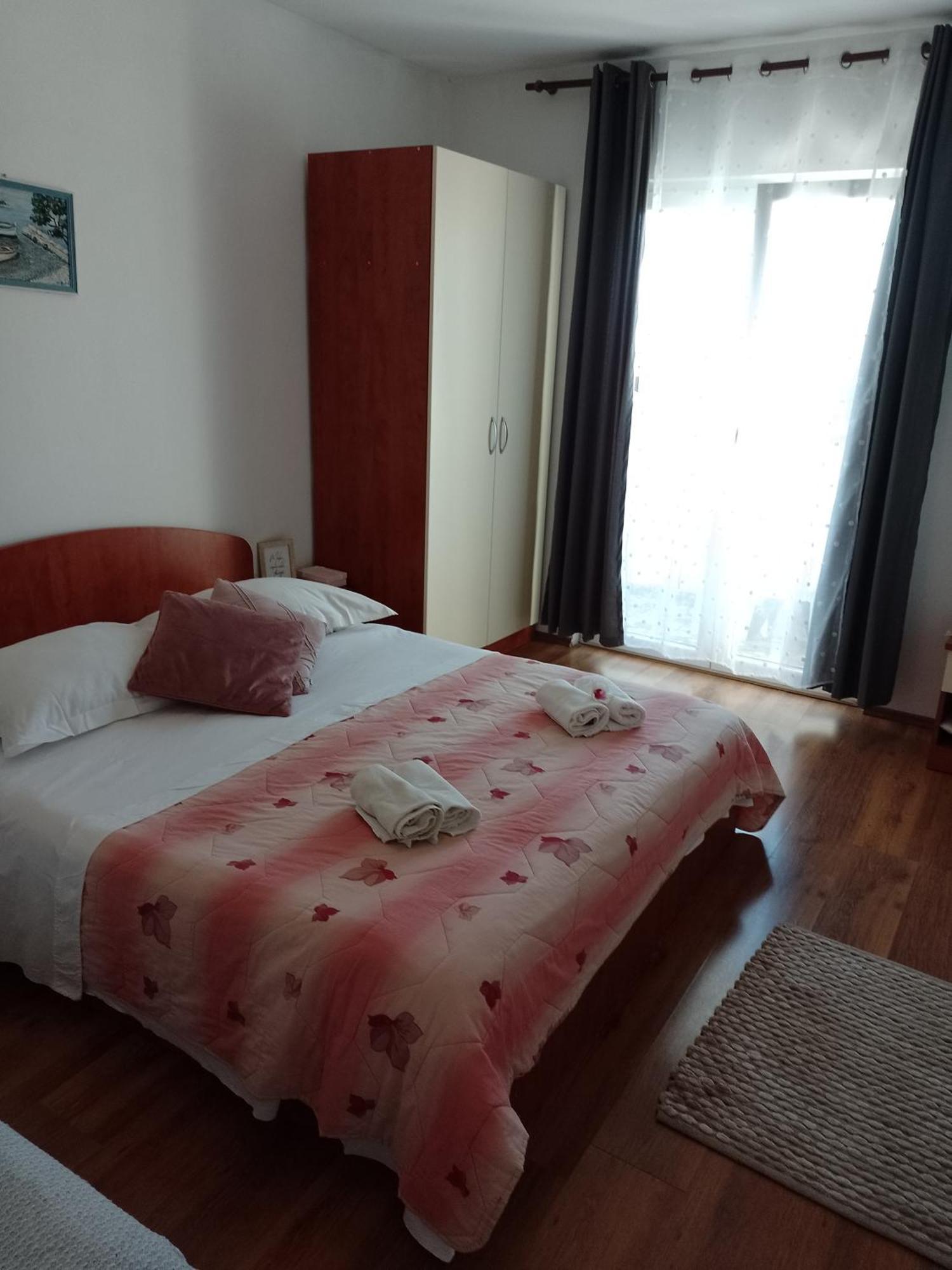 Apartman Mare ดริเวนิก ภายนอก รูปภาพ